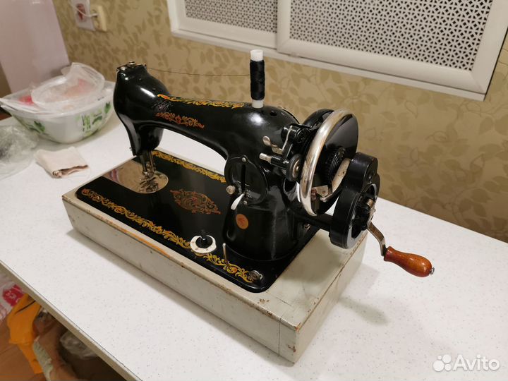 Швейная машина подольск ручная