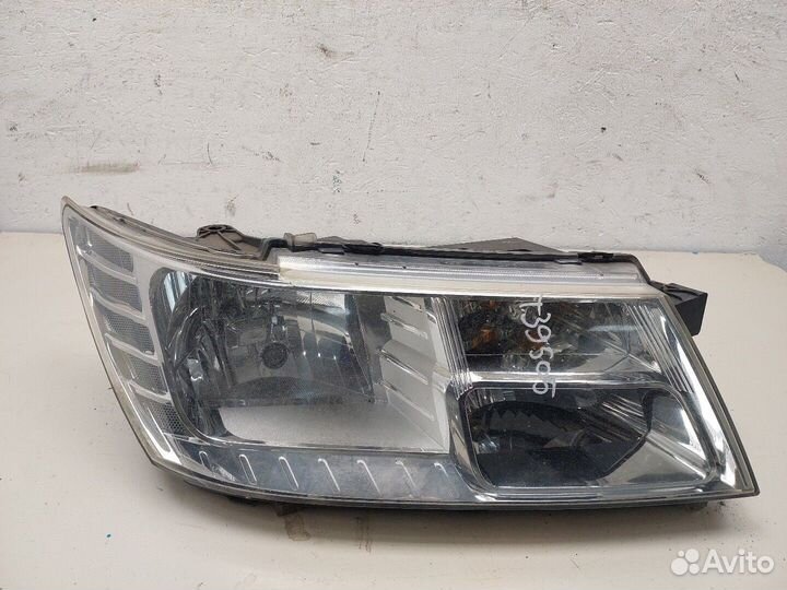 Фара (передняя) Dodge Journey, 2009