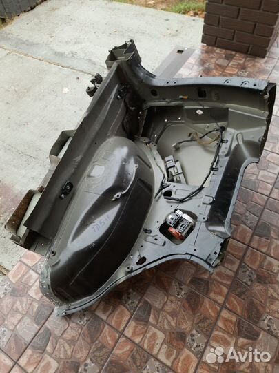 Заднее левое крыло-четвертьSuzuki Grand Vitara