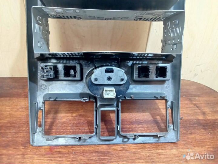 Центральная консоль Лада Приора консоль торпеды пр