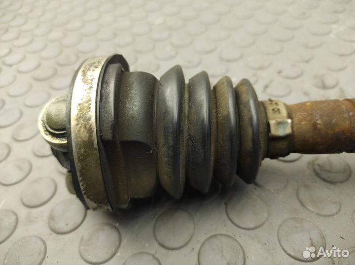 Привод левый Renault Megane BM F4R 770 2.0 2009