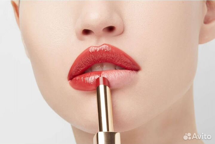 Estee Lauder помада Pure Color illuminating shine