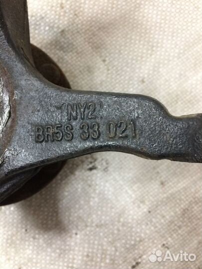 Кулак поворотный (ступица) правый Мазда3 Ахела