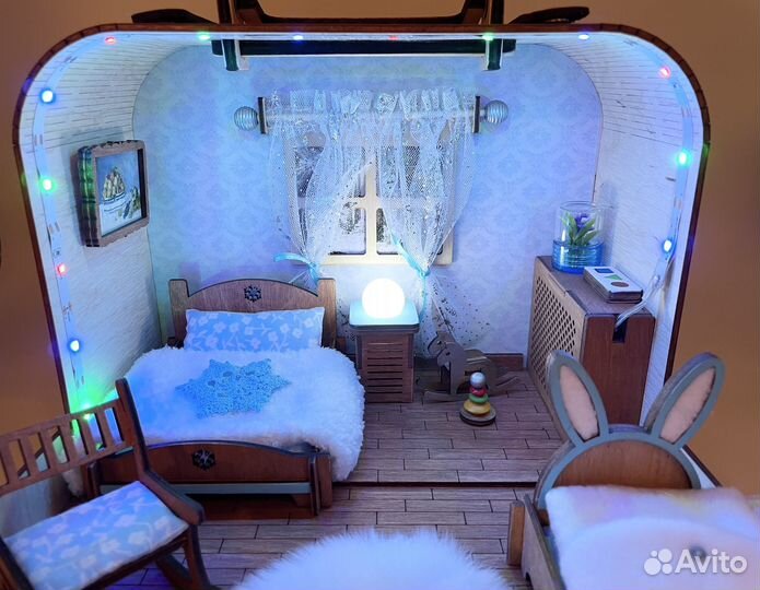 Кукольный домик-чемодан 