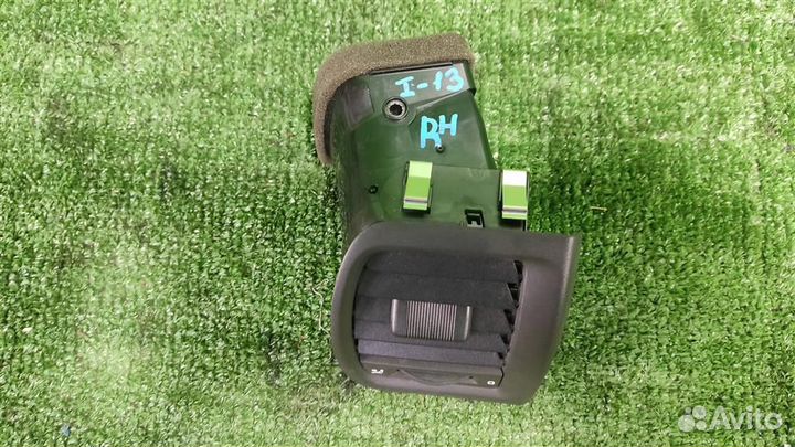 Дефлектор торпедо правый Skoda Fabia 5J 2010