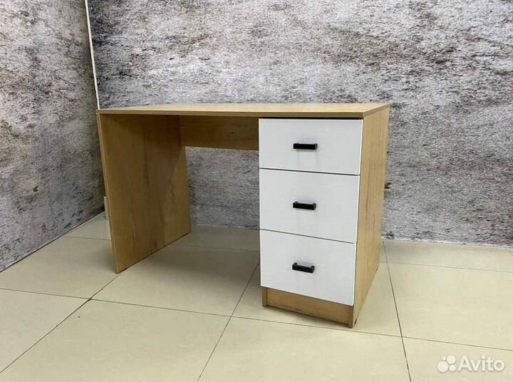 Письменный стол Стандарт дуб вотан/Белый