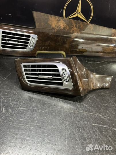 Дефлектор воздушный мерседес w218 cls500