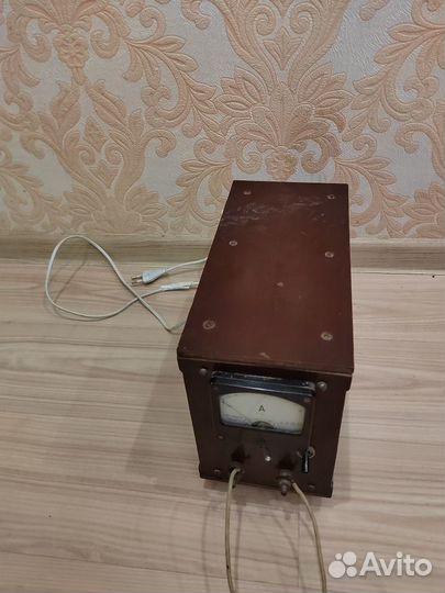 Зарядное устройство аккумулятора СССР