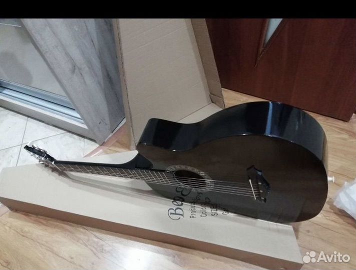 Акустическая гитара