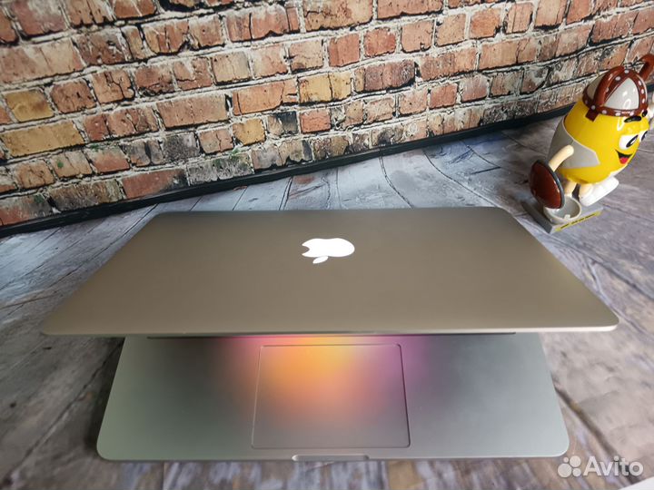 Apple MacBook Pro 13 Retina В Идеальном Состоянии