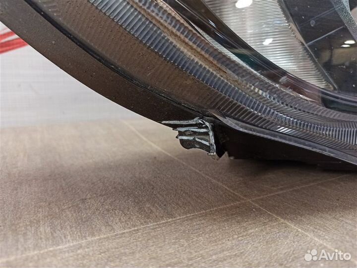 Фара правая LADA Granta 2018