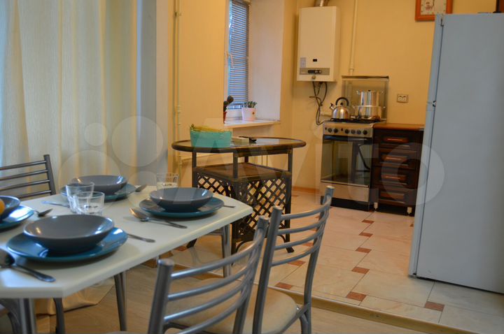 2-к. квартира, 40 м², 1/5 эт.