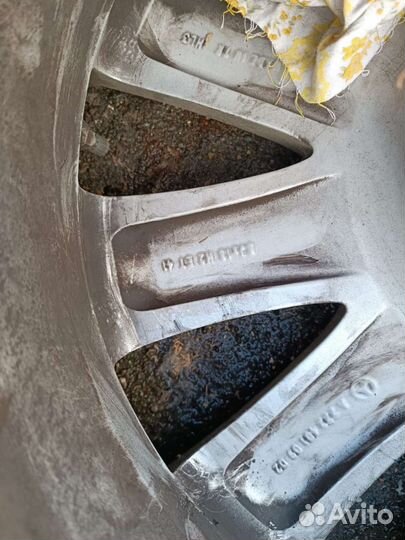 Колеса на mercedes r18 летние