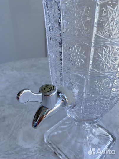 Диспенсер для напитков/ лимонадница с краном