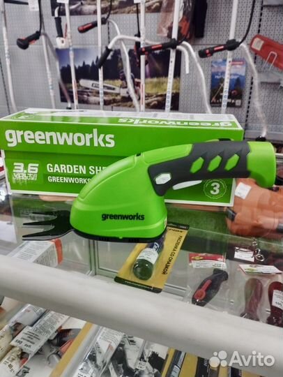 Ножницы-кусторез садовые аккум. greenworks