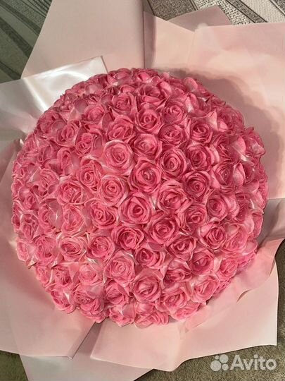 Букет из атласных роз