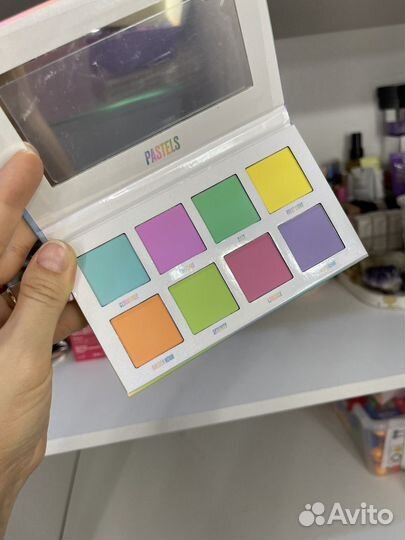 Палетка теней pastels beauty bay оригинальная