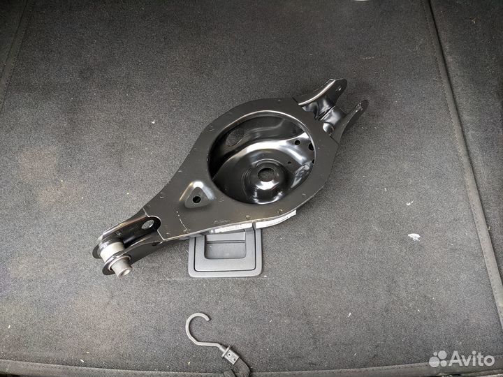 Рычаг подвески задний Renault latitude