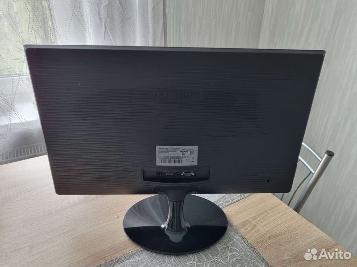 Монитор Samsung 24D332H