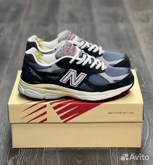 Кроссовки New Balance 990v3