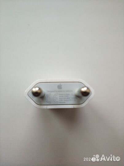 Блок питания для iPhone SE оригинальный