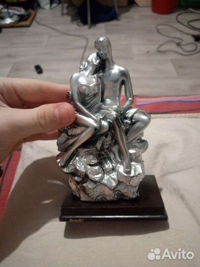 Статуэтка 