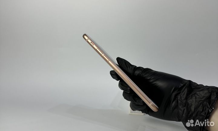 iPhone 8, 64 ГБ