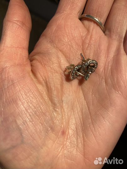 Серебряные серьги и кольцо Pandora