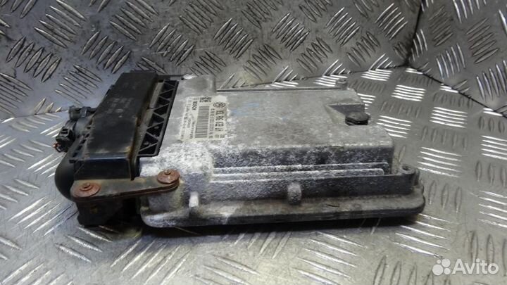 Блок управления двигателем Skoda Yeti