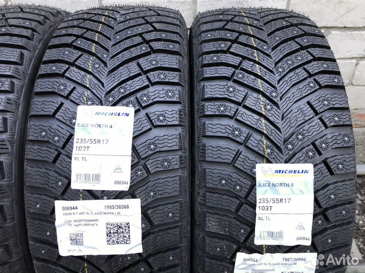 Michelin X-Ice North 4 235/55 R17