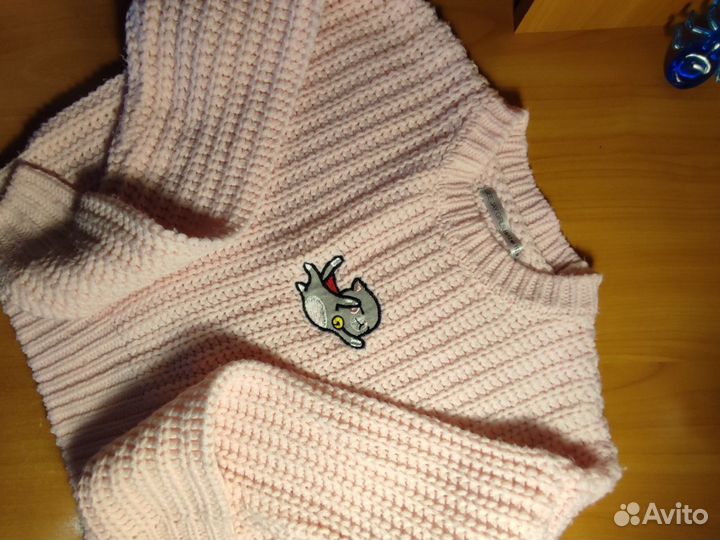 Свитер женский