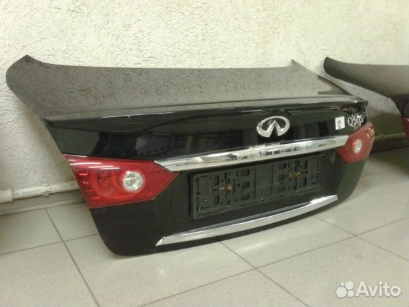 Инфинити Q50 крышка багажника