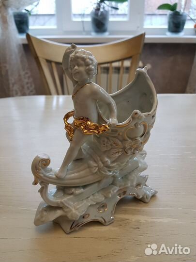 Фарфор статуэтка