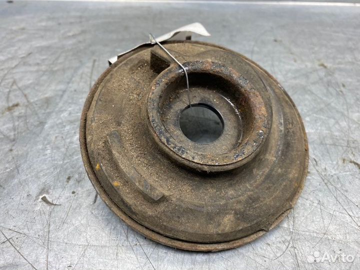 Опора переднего амортизатора Volkswagen Passat