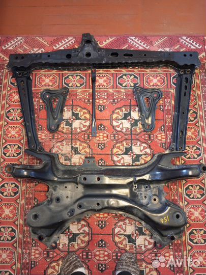 Балка Тойота Королла Е 150