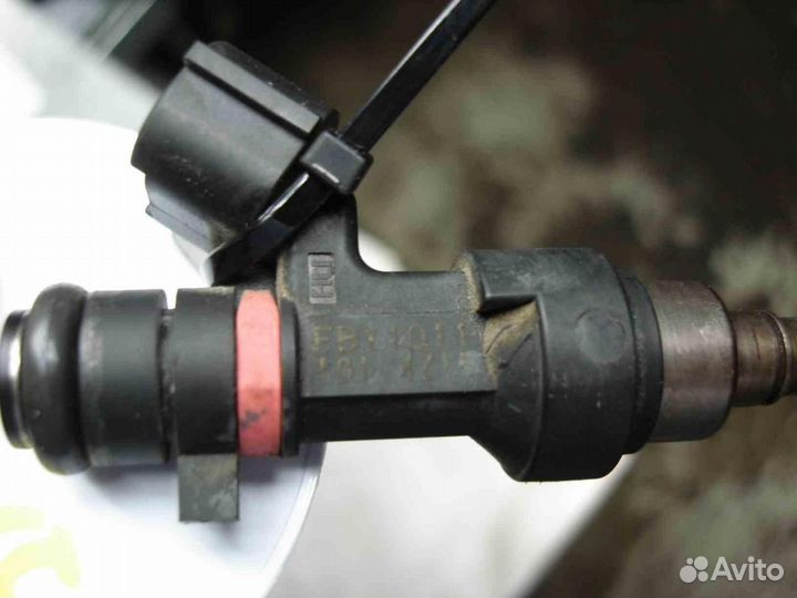 Форсунка Nissan Elgrand E51 2002-2010
