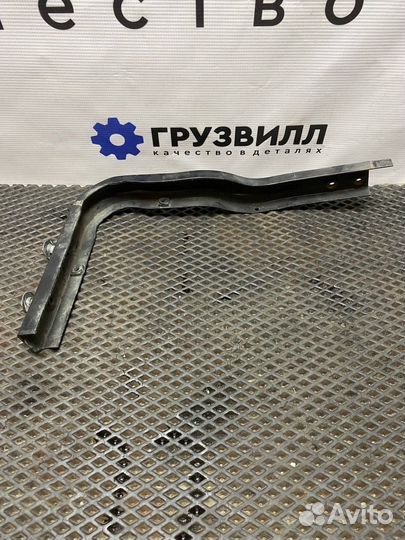 Кронштейн крыла правый Volvo FH4 84094870