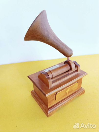 Музыкальный сувенир, механизм шкатулки ретро