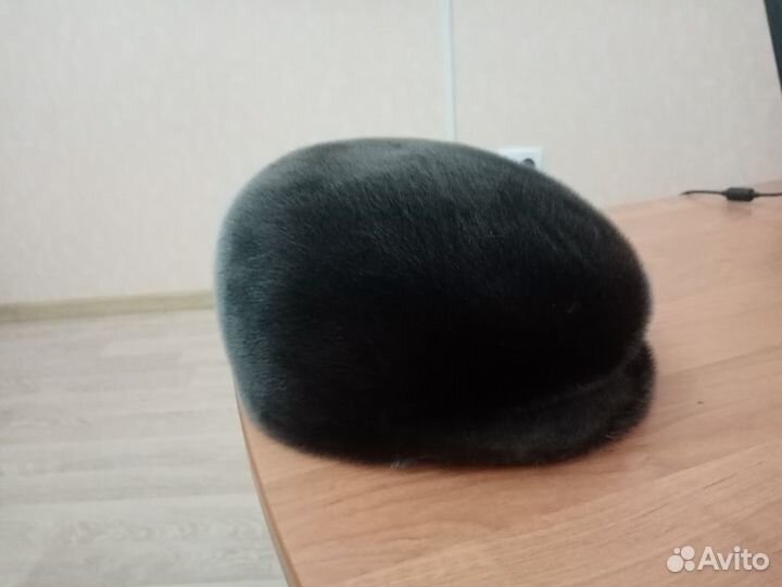 Продам меховую мужскую шапку