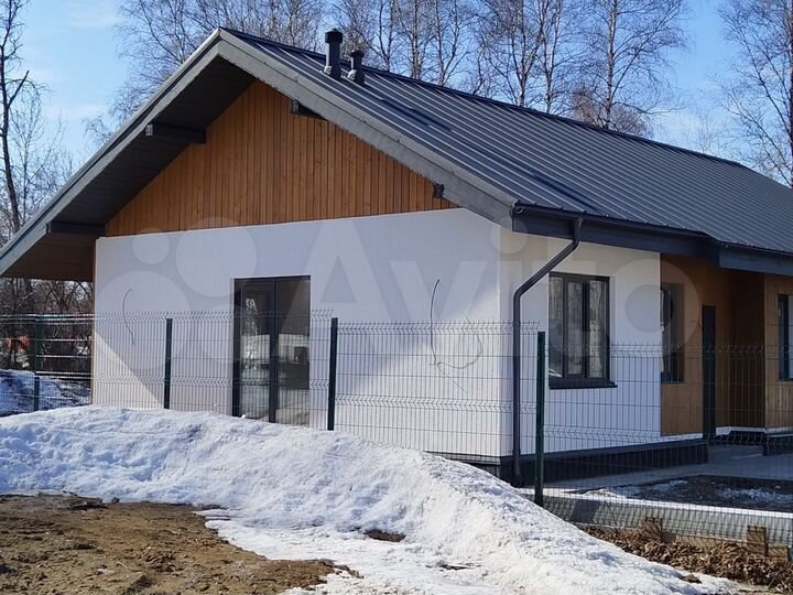 Дом 160 м² на участке 8 сот.