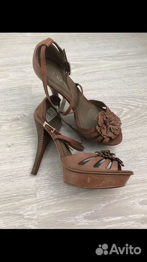 Босоножки новые Tervolina