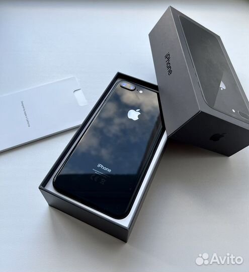 iPhone 8 plus 64gb