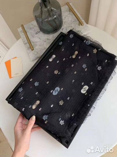 Платок Chanelнатуральный шелк + модал.1,40/1,40