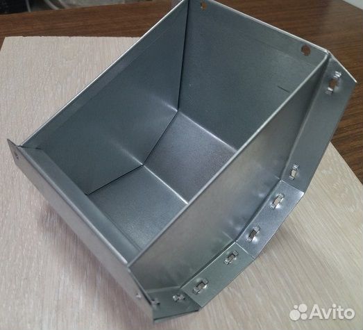 Кормушки навесные для кроликов, кур, цыплят, утят