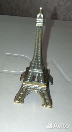 Статуэтка Эйфелевой башни
