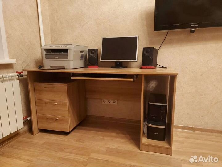 Стол компьютерный с тумбой