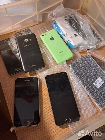 Samsung B3210
