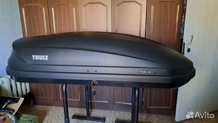 Бокс на крышу Thule Pacific 200