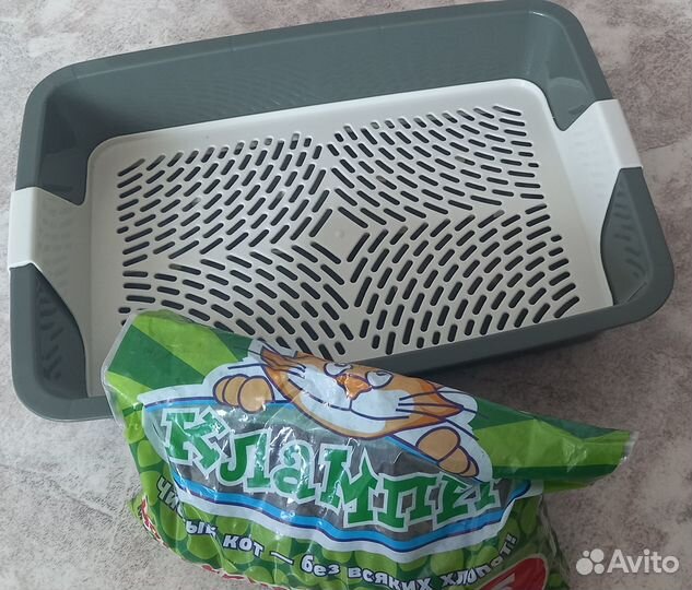 Лоток и наполнитель