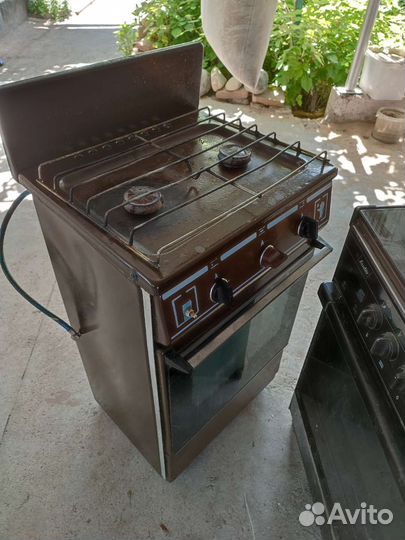 2 газовых плиты